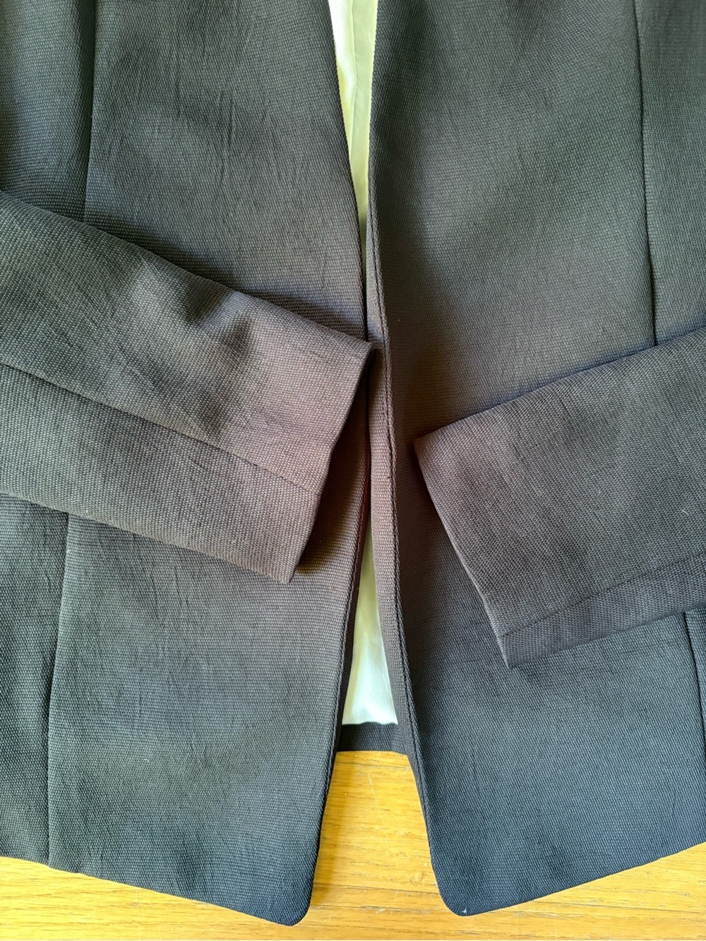 Babaton Black Collarless Open-Front Blazer - Picture 5 of 10